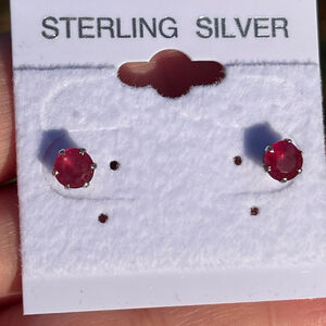 NWT Natural Ruby 5mm Stud Earring in 925 Sterling Silver